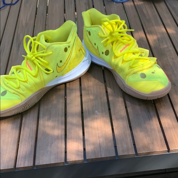 Spongebob Kyrie‘s - Picture 3 of 6